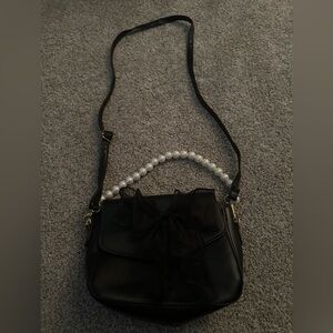 Black pearl purse